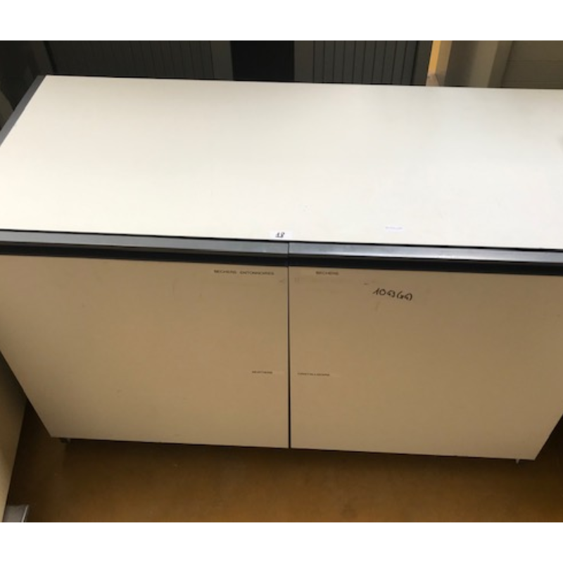 Caisson bas de laboratoire sur roulettes